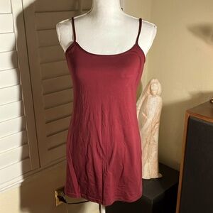 ♥️👚Active Basic Burgundy Stretch Tunic Tank Top W/Adjustable Straps Size L